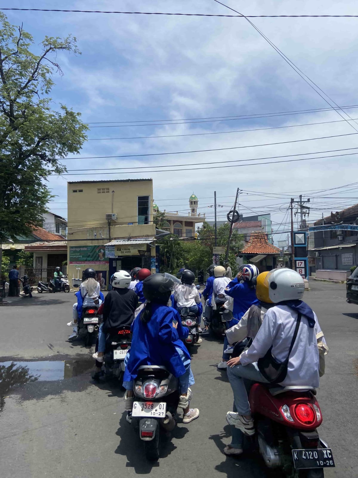 Pemberangkatan Panitia ke SMA Negeri 13 Semarang